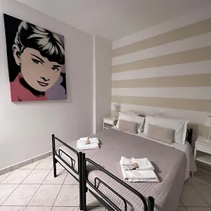 https://la-la-spezia.hotelitalianriviera.com